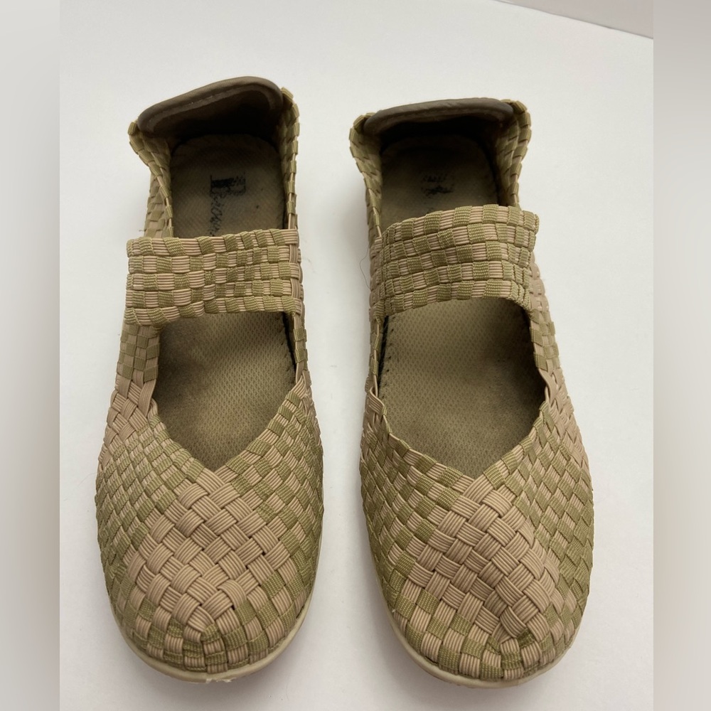 Browns Size 38 US 9 Tan